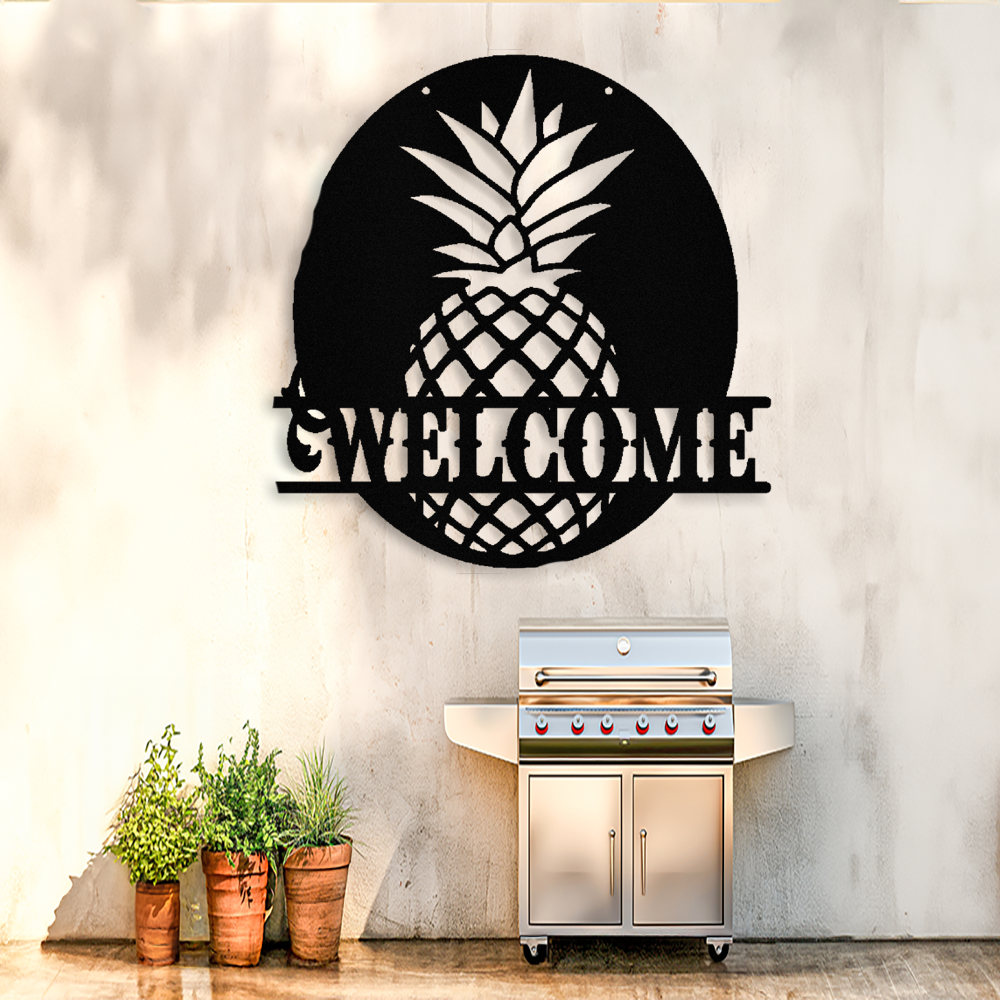 "Pineapple Welcome Sign: Elevate Your Home with Metal Wall Art"