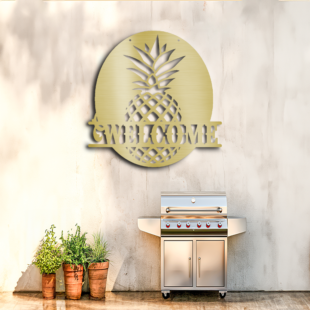 "Pineapple Welcome Sign: Elevate Your Home with Metal Wall Art"