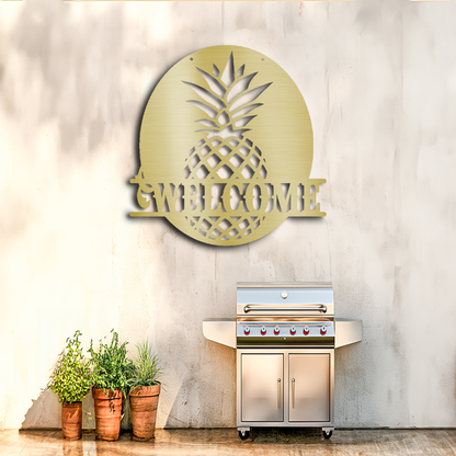 "Pineapple Welcome Sign: Elevate Your Home with Metal Wall Art"